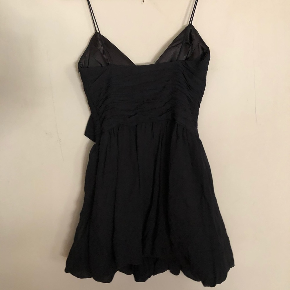 BEAUTIFUL😍 ELEONORA DRESS - Picture 9 of 12